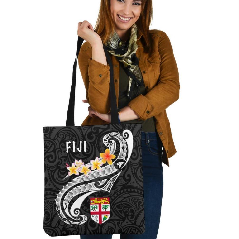 Fiji Tote Bags - Fiji Seal Polynesian Patterns Plumeria (Black) Tote Bag One Size Black - Polynesian Pride