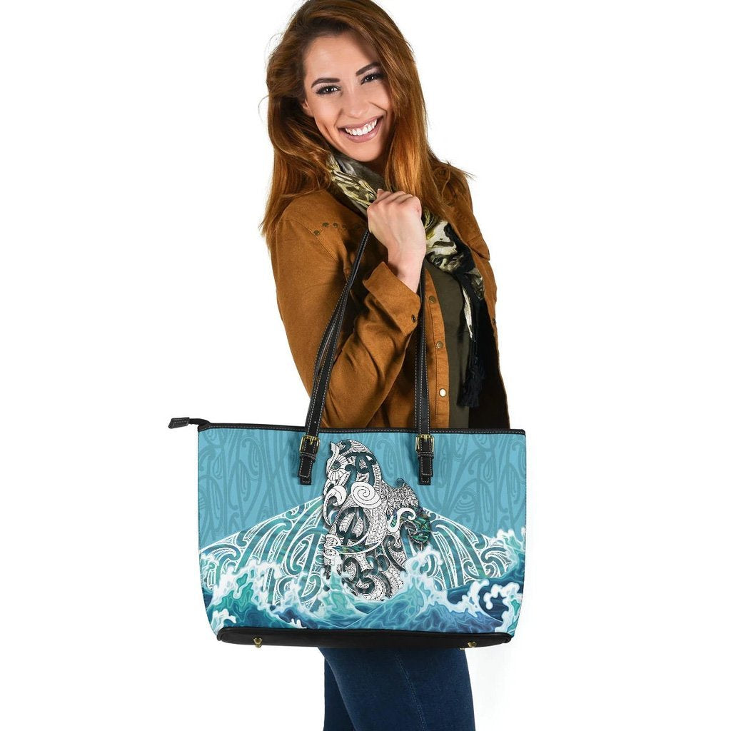 Maori Manaia The Blue Sea Large Leather Tote Blue - Polynesian Pride