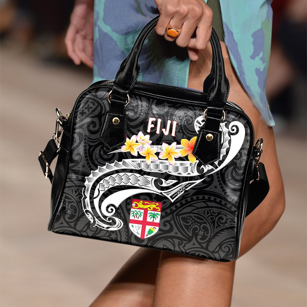 Fiji Shoulder Handbag - Fiji Seal Polynesian Patterns Plumeria (Black) One Size Black - Polynesian Pride