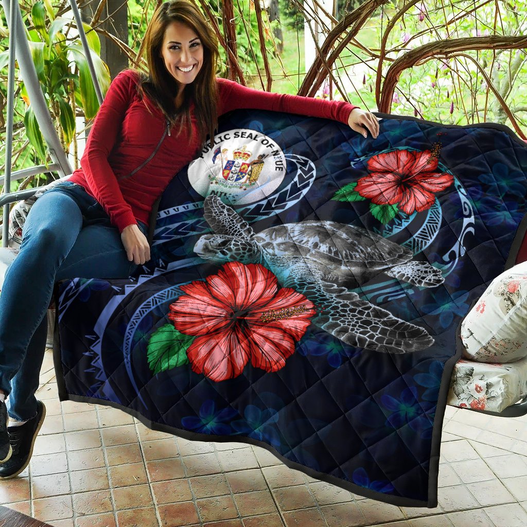 Niue Polynesian Premium Quilt - Blue Turtle Hibiscus - Polynesian Pride