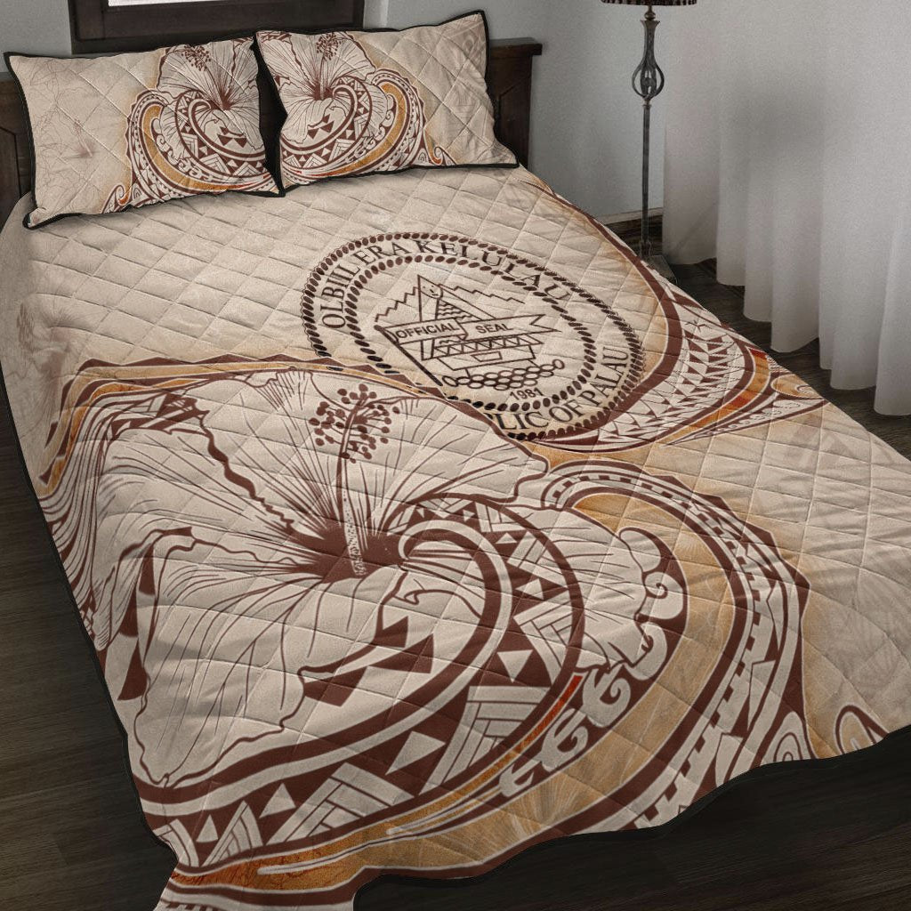 Palau Quilt Bed Set - Hibiscus Flowers Vintage Style Nude - Polynesian Pride