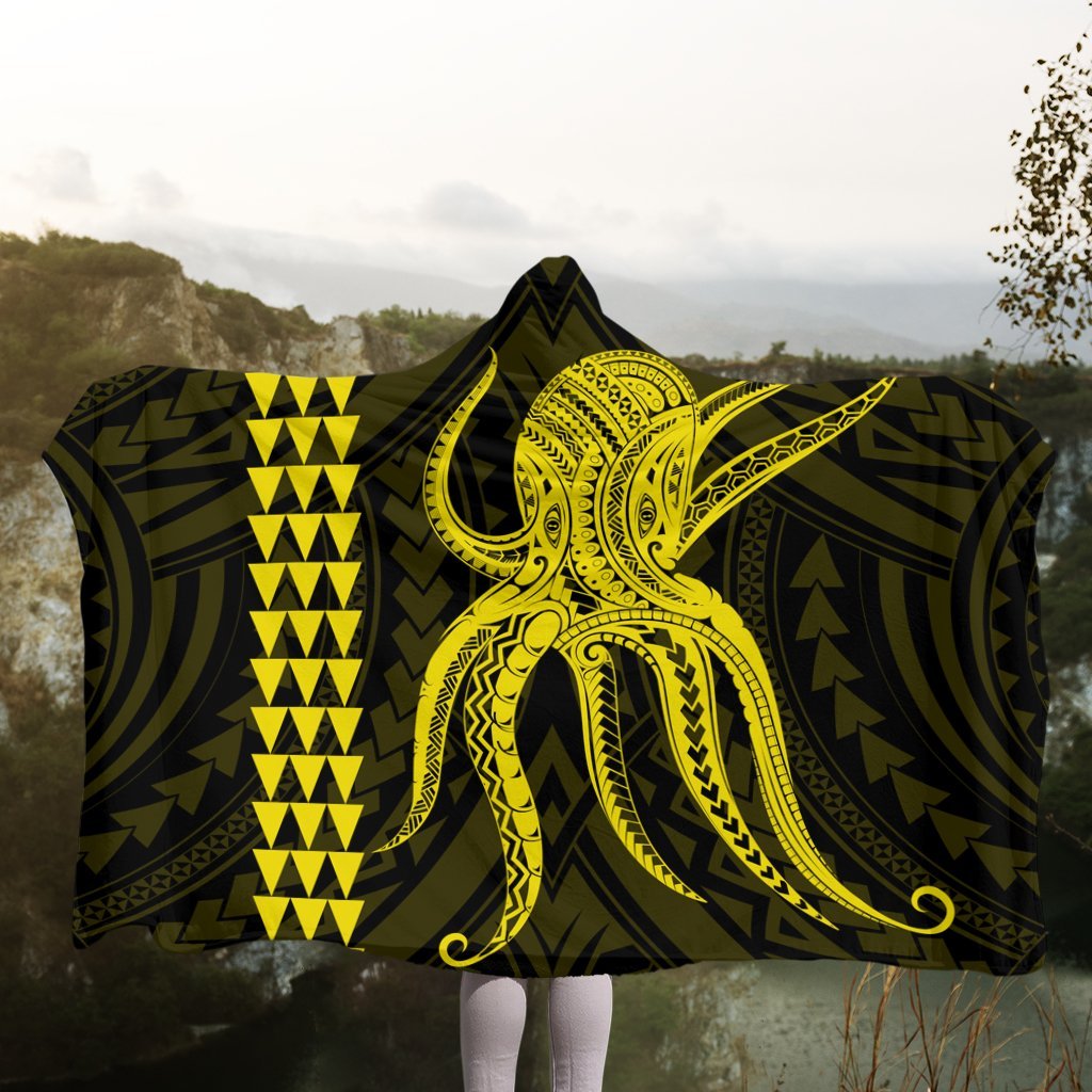 Hawaii Octopus KaKau Polynesian Hooded Blanket - Yellow - AH - Polynesian Pride