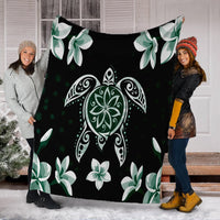 Hawaiian Greenie Turtle Plumeria Premium Blankets AH - Polynesian Pride