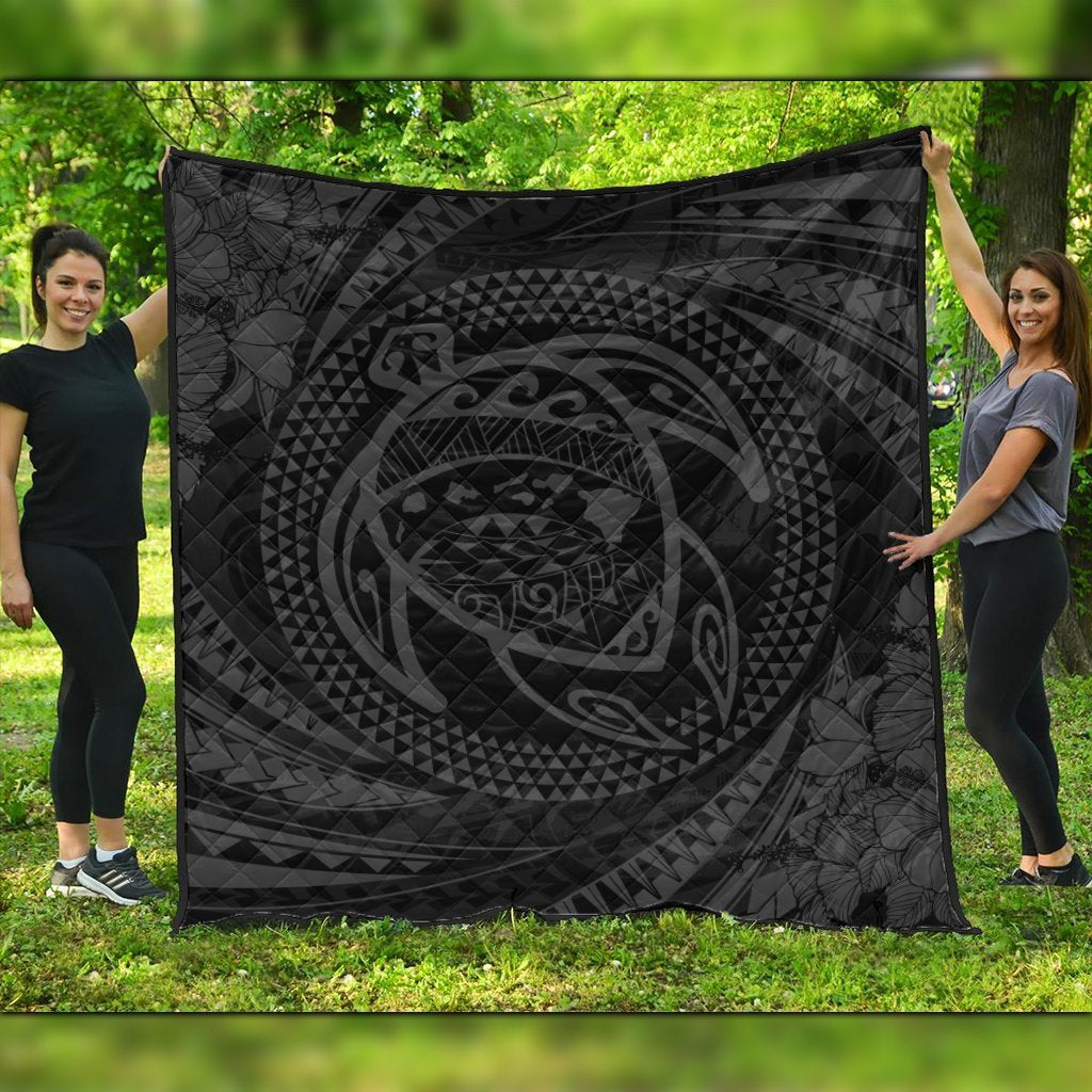 Hawaiian Kanaka Honu Hibiscus Tornando Polynesian Gray Premium Quilts - AH Black - Polynesian Pride