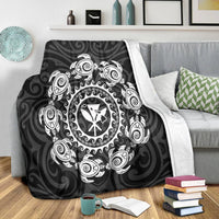 Hawaiian Map Kanaka Turtles Circle Style White Polynesian Premium Blankets - AH - Polynesian Pride