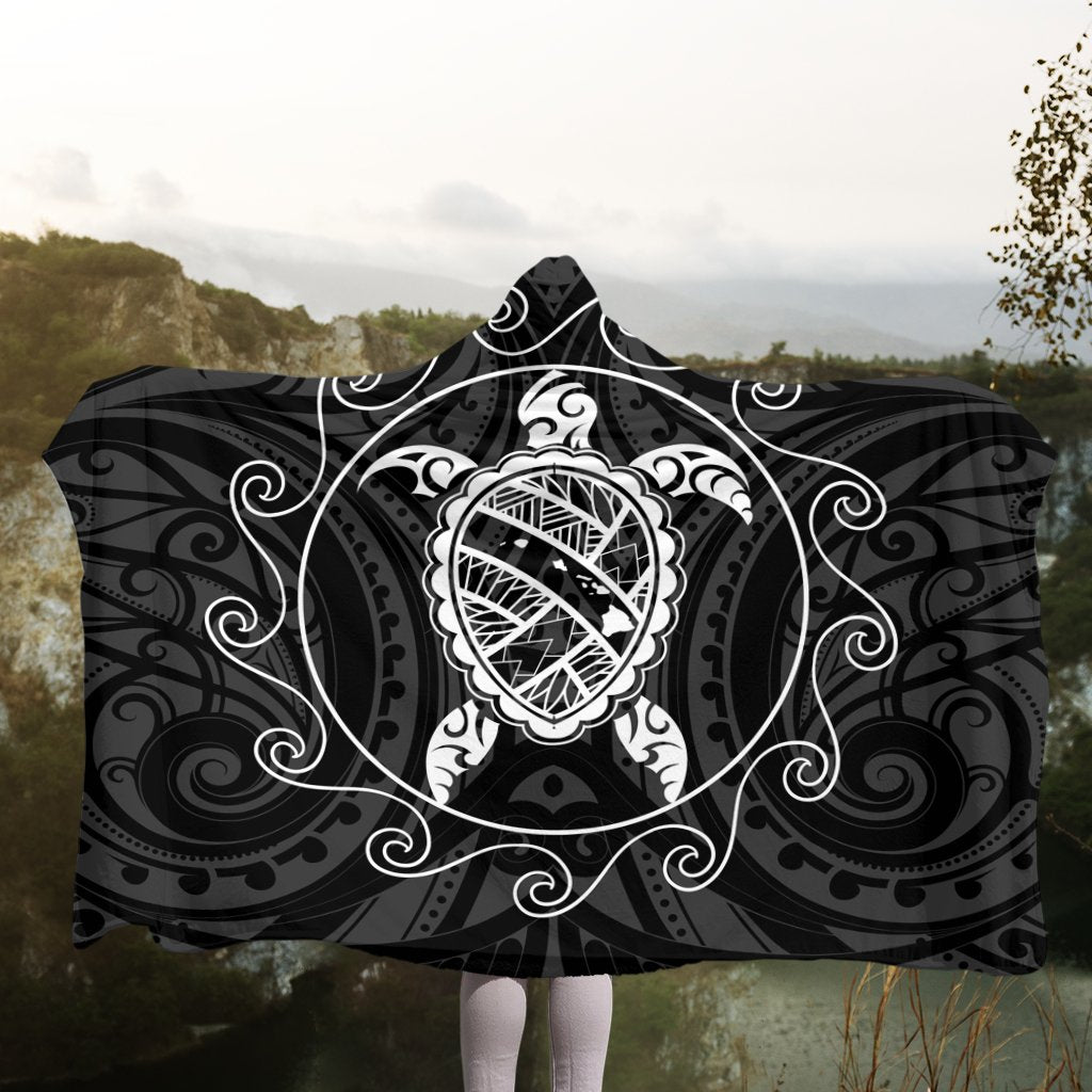 Hawaiian Map Turtle Wave Polynesian Hooded Blanket White - AH - Polynesian Pride