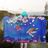 Hawaiian Turtle And Plumeria Pattern Polynesian Hooded Blanket - AH - Polynesian Pride