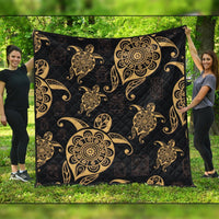 Hawaiian Turtle Pattern Golden Premium Quilts - AH Black - Polynesian Pride