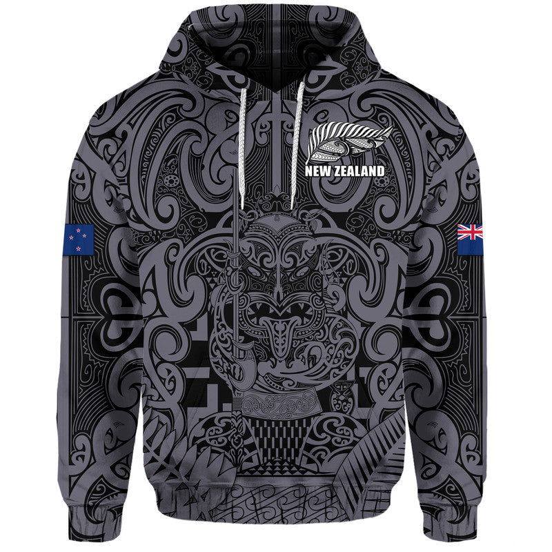 (Custom Text and Number) New Zealand Taiaha Maori Hoodie Minimalist Silver Fern All Black LT9 Pullover Hoodie Black - Polynesian Pride