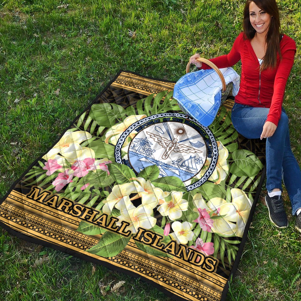 Marshall Islands Premium Quilt - Polynesian Gold Patterns Collection - Polynesian Pride