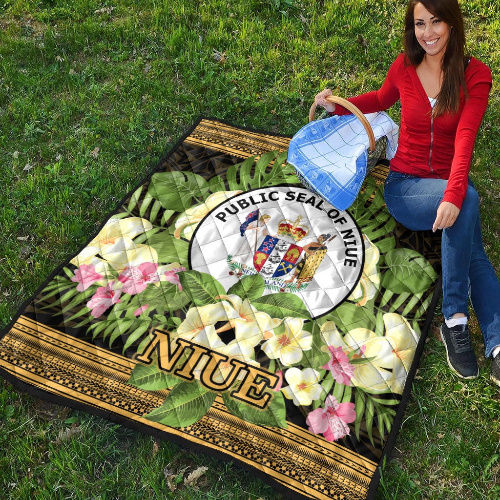 Niue Premium Quilt - Polynesian Gold Patterns Collection - Polynesian Pride