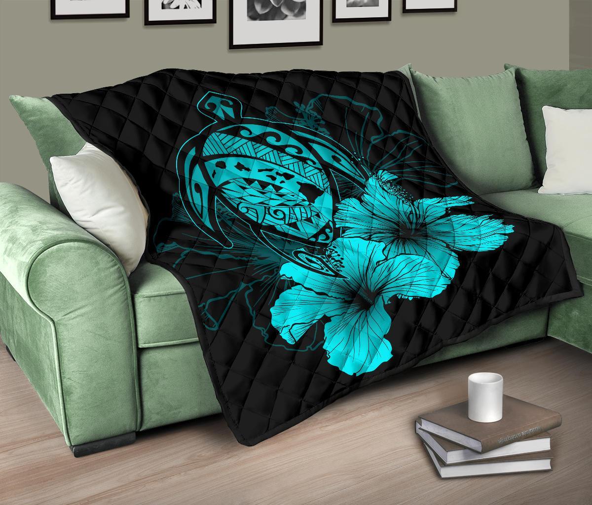 Hawaii Hibiscus Premium Quilt - Turtle Map - Turquoise - Polynesian Pride