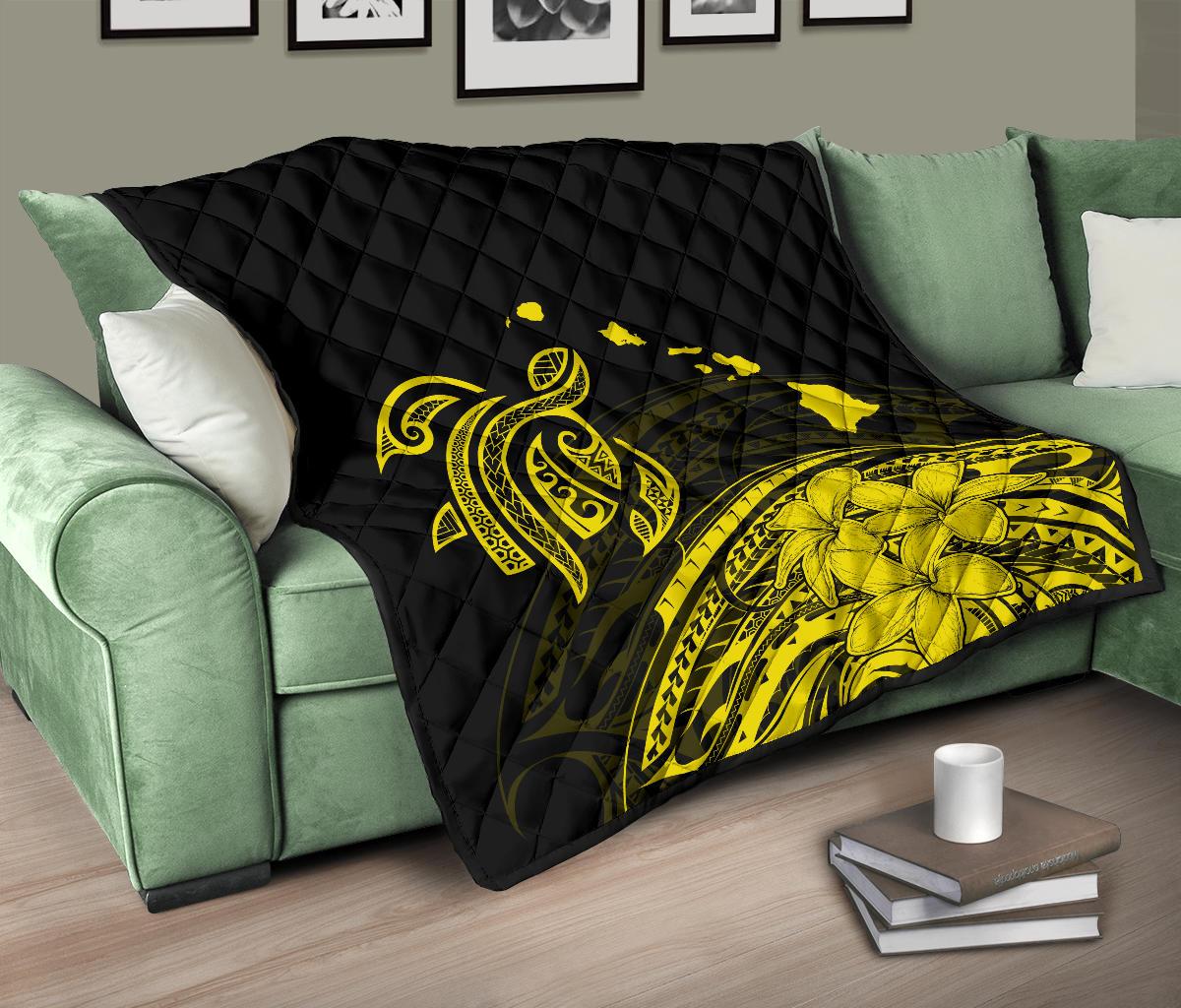 Hawaii Map Plumeria Polynesian Yellow Premium Quilt - Polynesian Pride