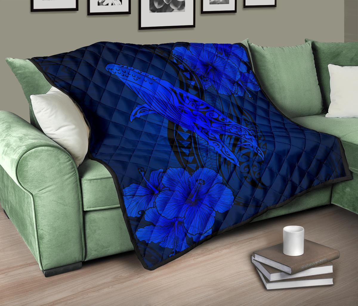 Hawaii Whale Swim Poly Blue Premium Quilt - Polynesian Pride