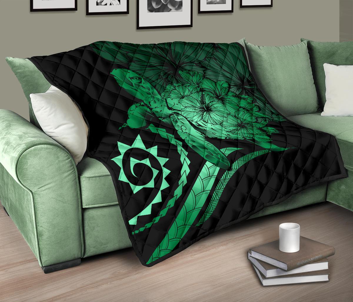 Hawaii Turtle Hibiscus Polynesian Vintage Premium Quilt - Green - Polynesian Pride