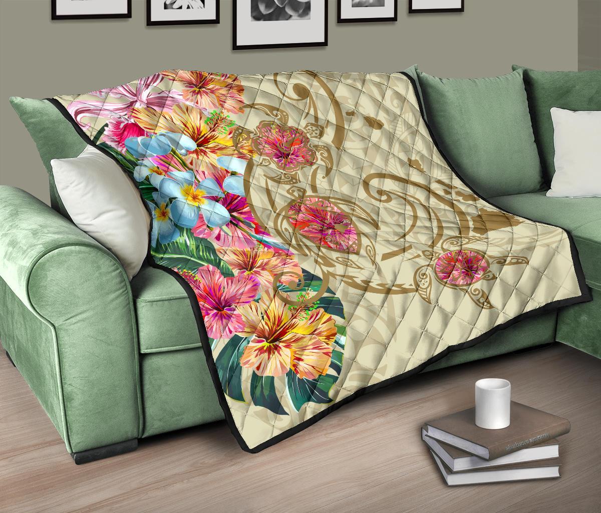Hawaii Triple Marble Turtle Polynesian Hibiscus Premium Quilt - AH - Benjamin Style - Beige - Polynesian Pride