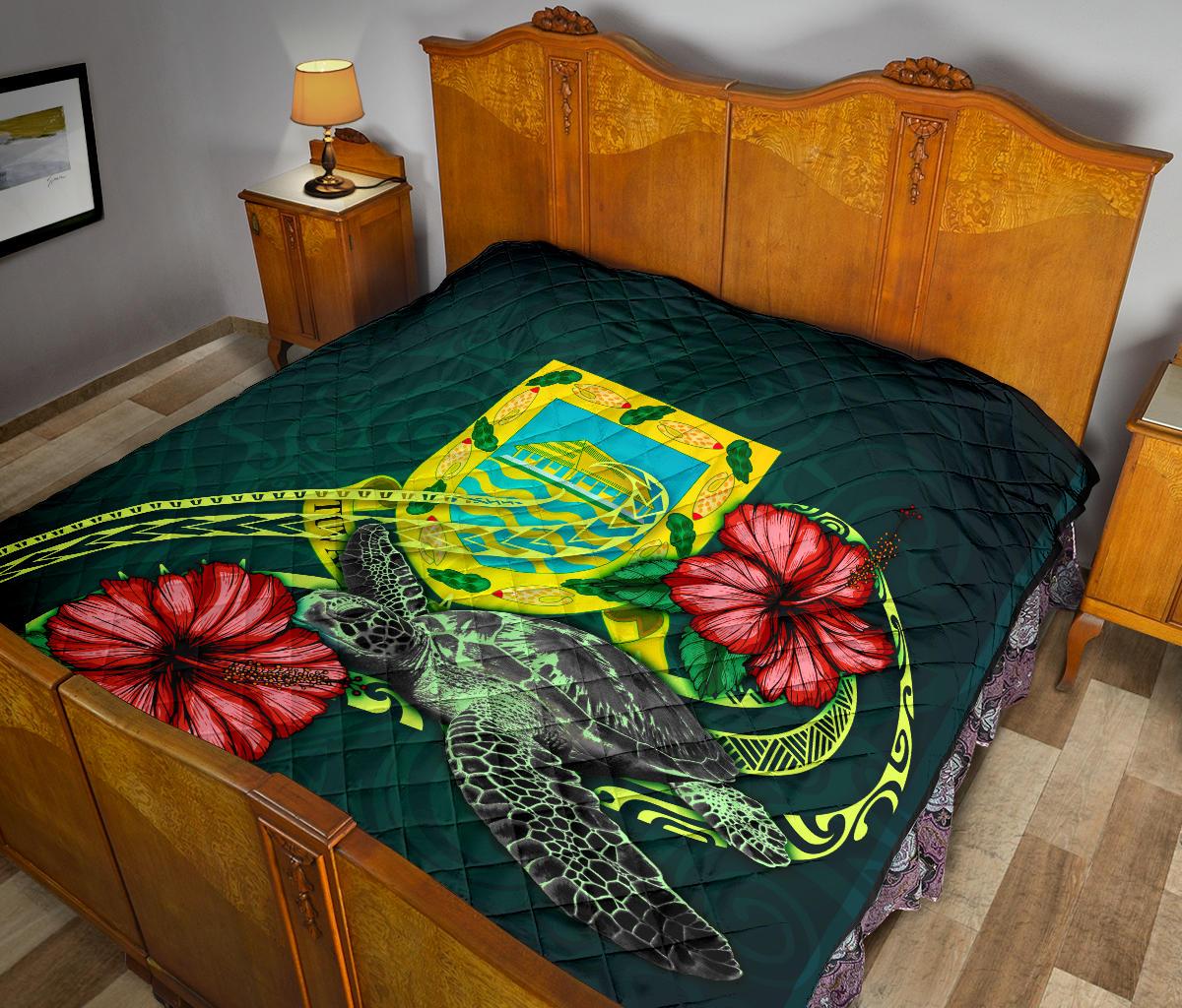 Tuvalu Polynesian Premium Quilt - Green Turtle Hibiscus - Polynesian Pride