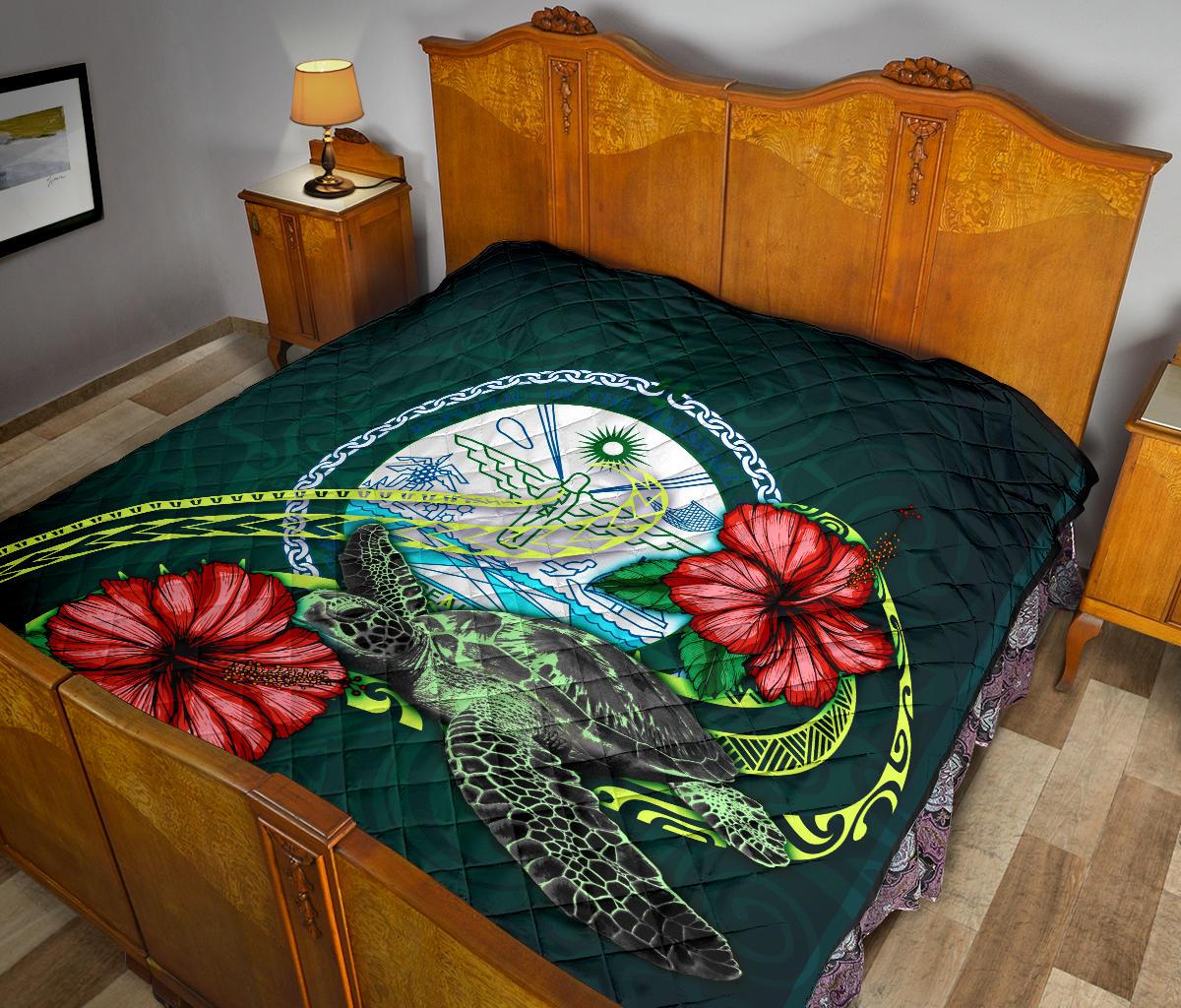 Marshall Polynesian Premium Quilt - Green Turtle Hibiscus - Polynesian Pride