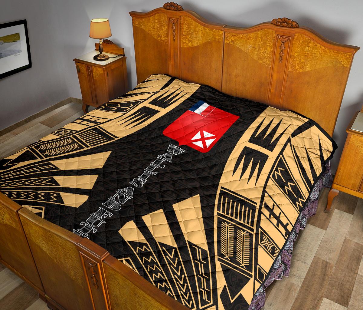 Wallis And Futuna Premium Quilt - Wallis And Futuna Coat Of Arms Polynesian Gold Tattoo Red - Polynesian Pride