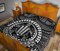 Hawaiian Kakau Honu Arc White Polynesian Premium Quilt - Polynesian Pride
