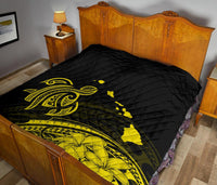 Hawaii Map Plumeria Polynesian Yellow Premium Quilt - Polynesian Pride