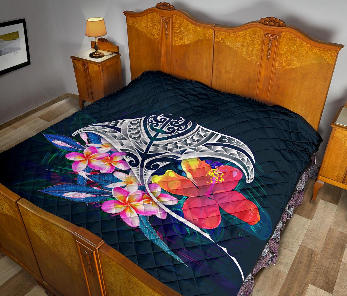 Polynesian Premium Quilt - Manta Ray And Hibiscus - Polynesian Pride