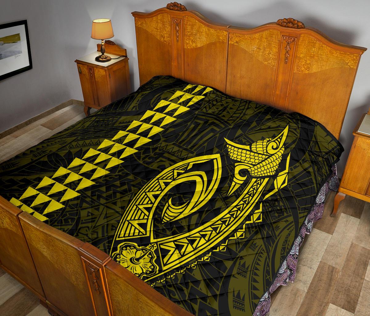 Hawaii Kakau Makau Fish Hook Polynesian Premium Quilt - Yellow - Polynesian Pride