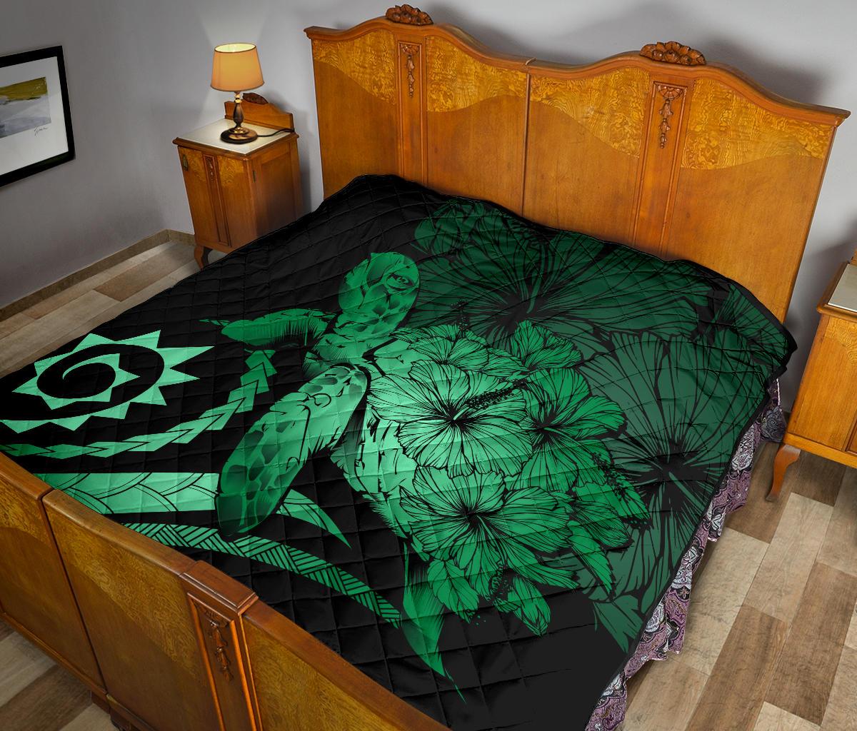 Hawaii Turtle Hibiscus Polynesian Vintage Premium Quilt - Green - Polynesian Pride