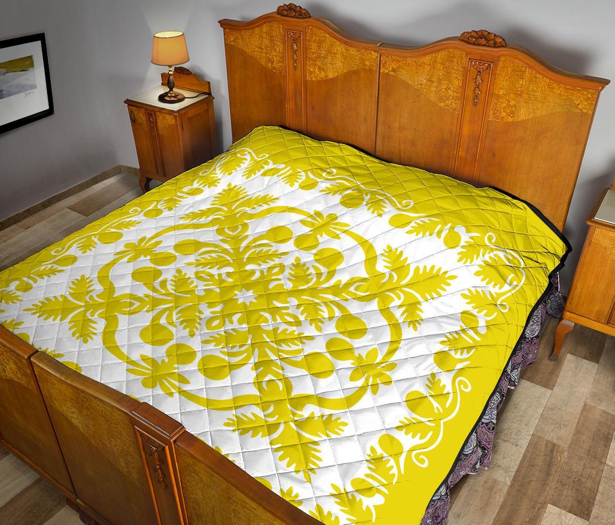 Hawaiian Premium Quilt Royal Pattern - Yellow And White - Polynesian Pride