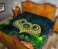 Polynesian Hawaii Premium Quilt - Heart with - Polynesian Pride
