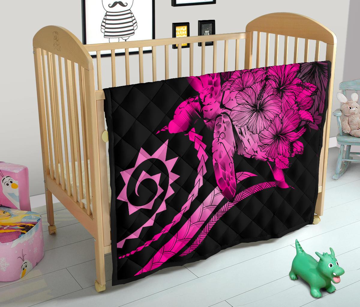 Hawaii Turtle Hibiscus Polynesian Vintage Premium Quilt - Pink - Polynesian Pride