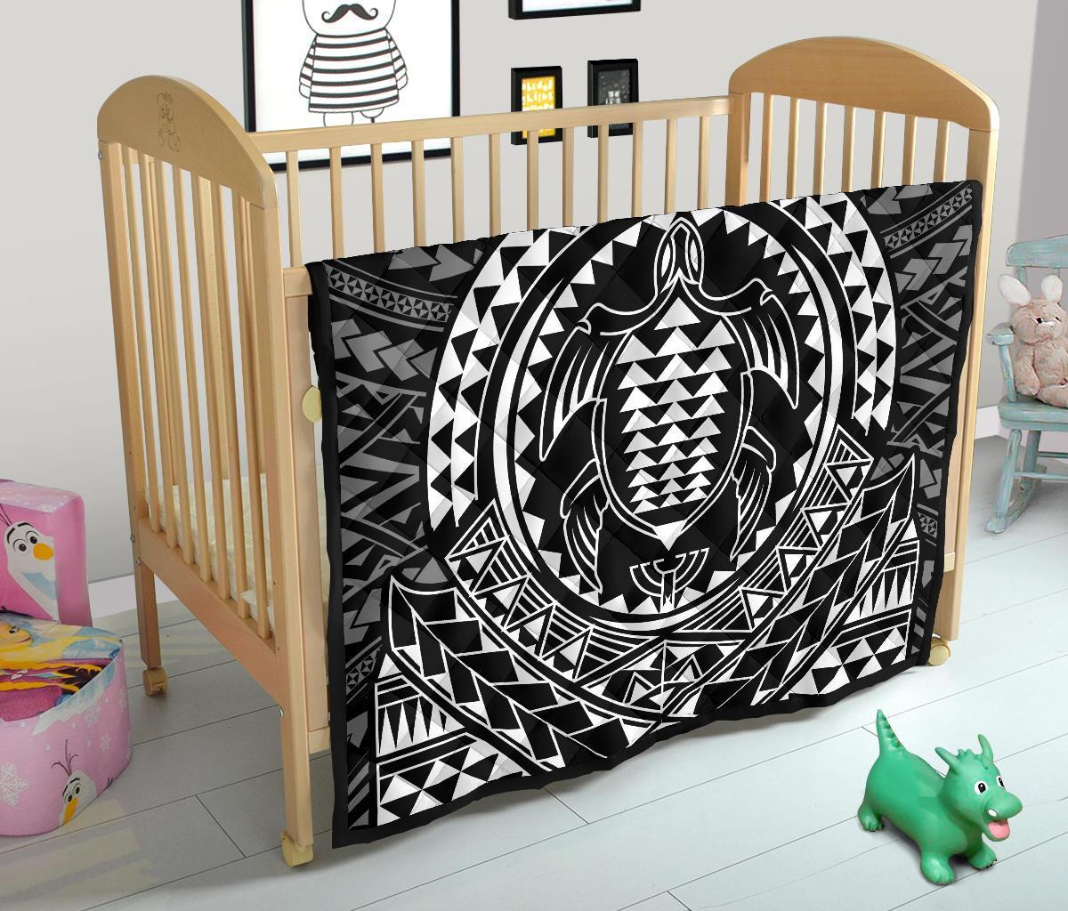 Hawaiian Kakau Honu Arc White Polynesian Premium Quilt - Polynesian Pride