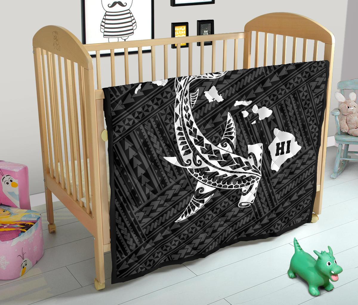 Hawaii Shark White Polynesian Premium Quilt - Polynesian Pride