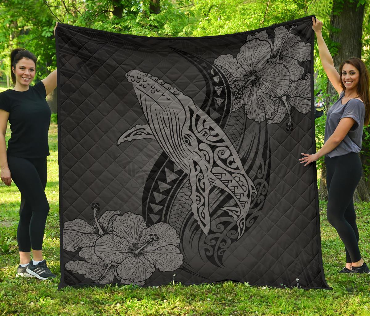 Hawaii Whale Swim Poly Gray Premium Quilt Gray - Polynesian Pride