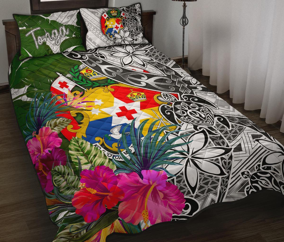 Tonga Quilt Bed Set White - Turtle Plumeria Banana Leaf White - Polynesian Pride