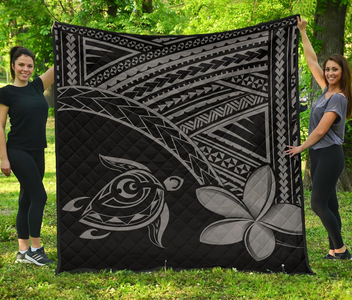Hawaii Quilt - Hawaii Turtle Plumeria Quilt Grey Grey - Polynesian Pride