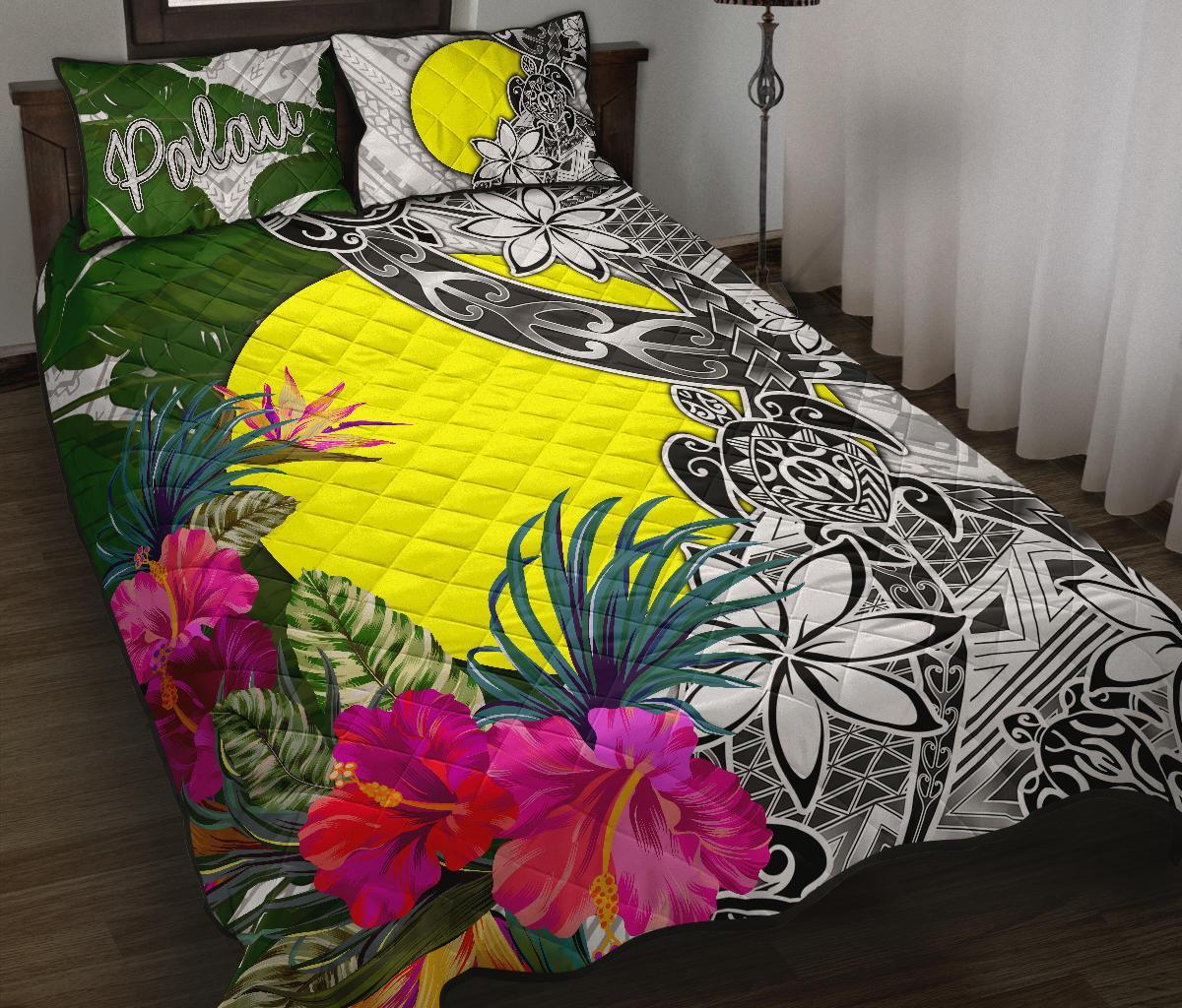 Palau Quilt Bed Set White - Turtle Plumeria Banana Leaf White - Polynesian Pride
