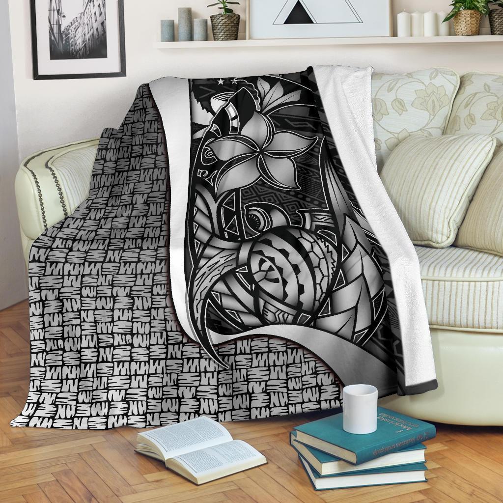 Pohnpei Micronesia Premium Blanket White - Turtle With Hook White - Polynesian Pride