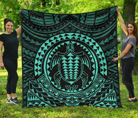 Hawaiian Kakau Honu Arc Turquoise Polynesian Premium Quilt Turquoise - Polynesian Pride