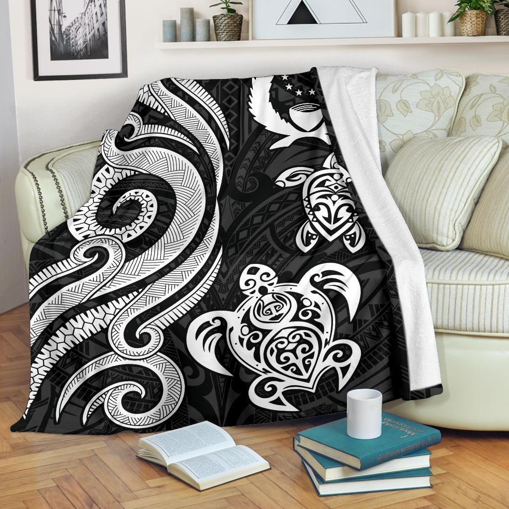 Pohnpei Micronesian Premium Blanket - White Tentacle Turtle White - Polynesian Pride