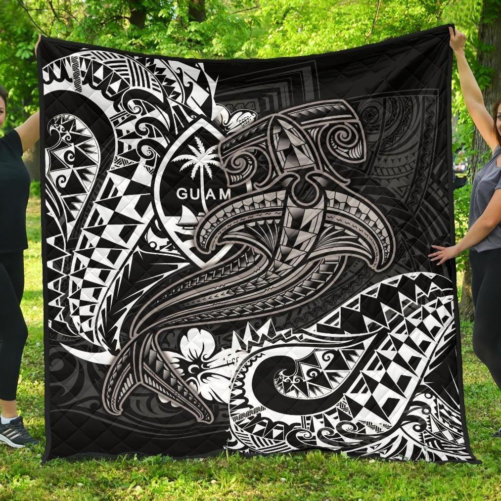 Guam Polynesian Premium Quilt - White Shark Polynesian Tattoo - Polynesian Pride