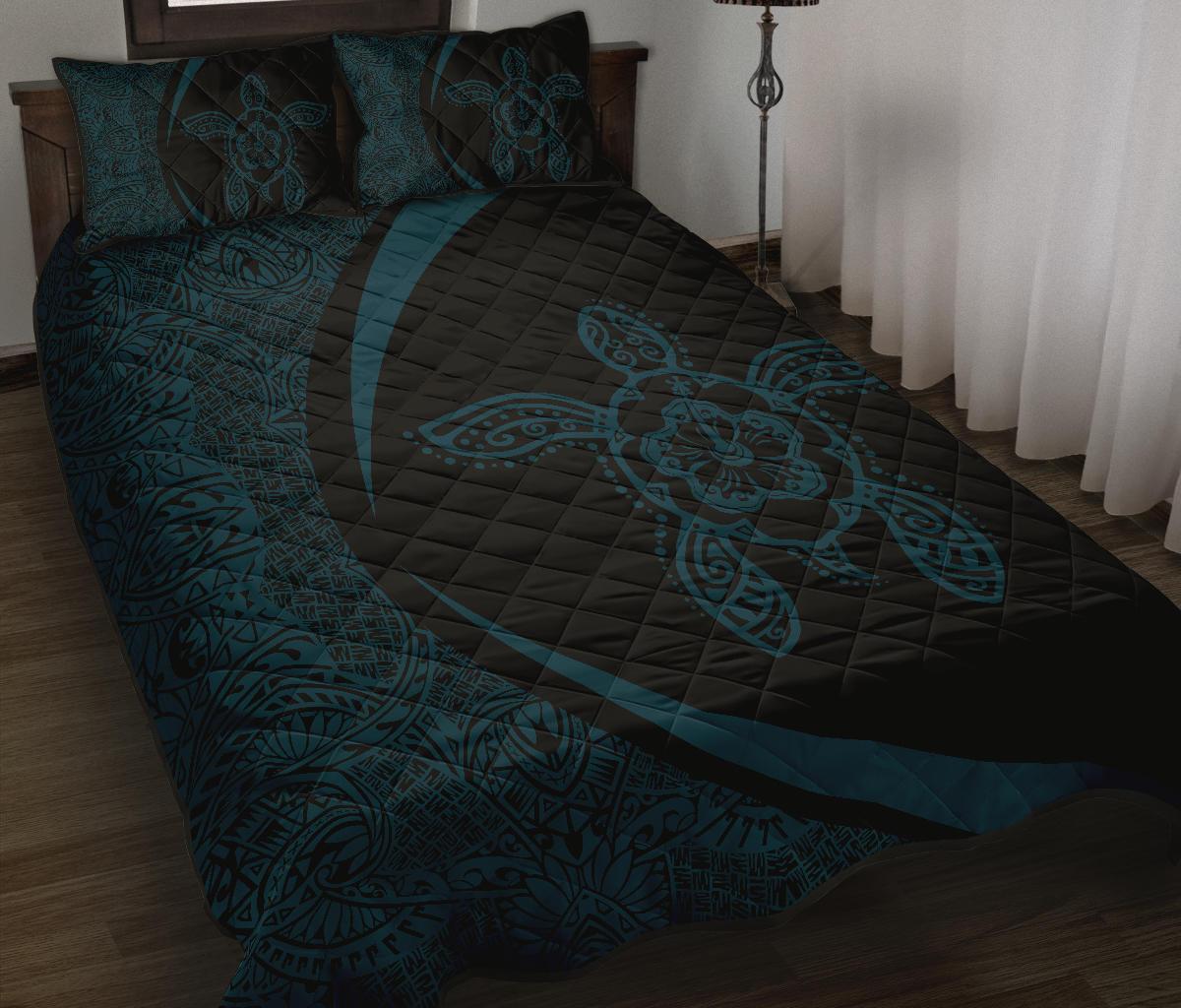 Hawaiian Polynesian Turtle Quilt Bed Set - Circle Style Blue And Black - Polynesian Pride