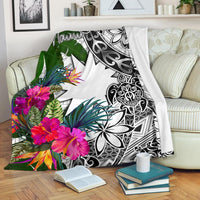 Nauru Premium Blanket White - Turtle Plumeria Banana Leaf - Polynesian Pride