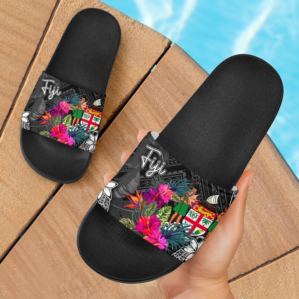 Fiji Slide Sandals Coat of Arm - Turtle Floral Black - Polynesian Pride