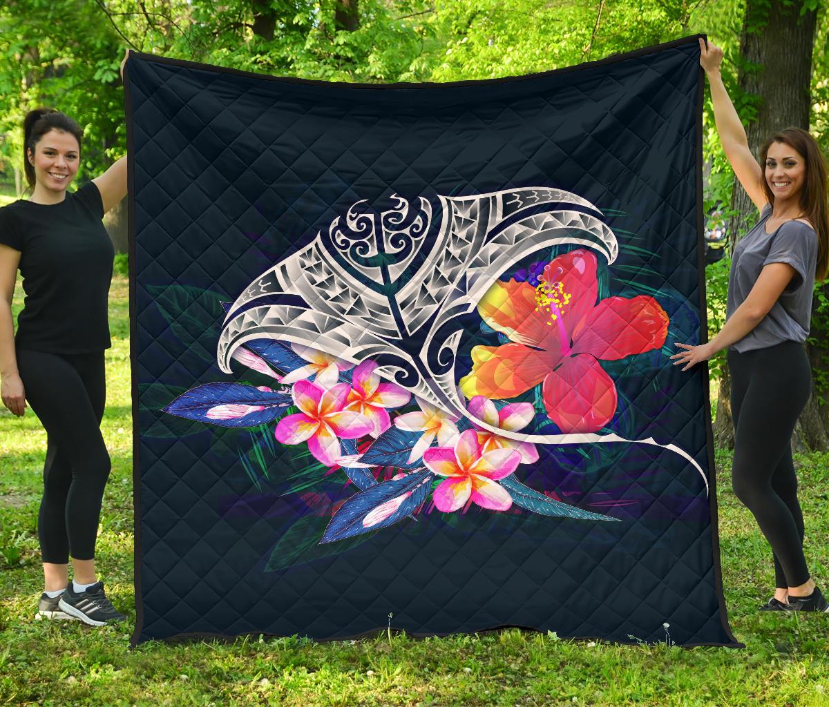 Polynesian Premium Quilt - Manta Ray And Hibiscus Blue - Polynesian Pride