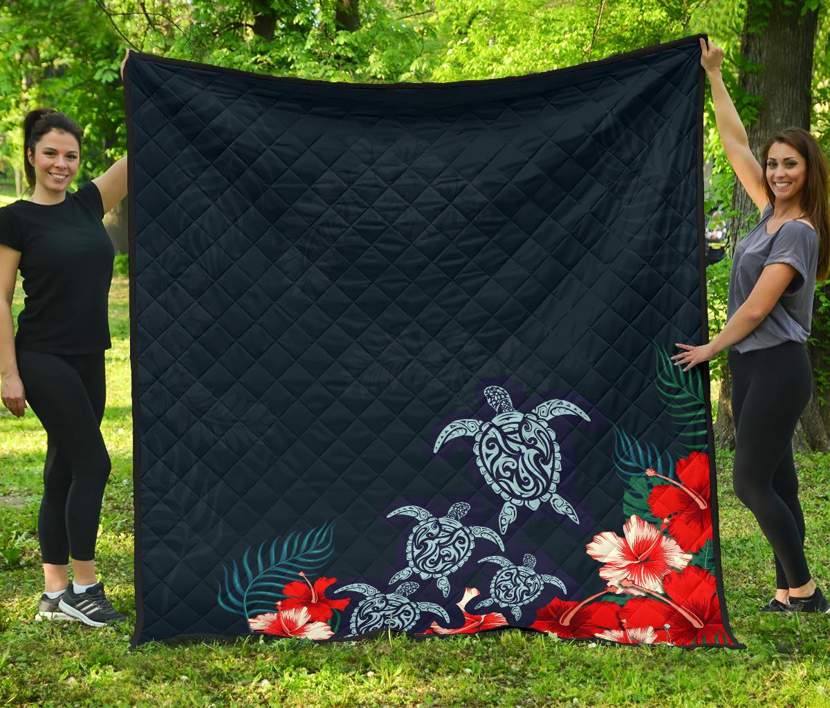 Hawaii Polynesian Turtle Premium Quilt Dark Blue - Polynesian Pride