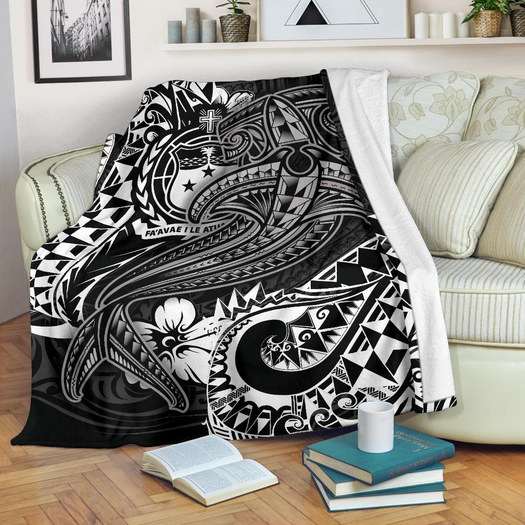 Samoa Premium Blanket - White Shark Polynesian Tattoo White - Polynesian Pride