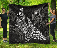 Polynesian Quilt - Polynesian White Shark Warrior Tattoo Black - Polynesian Pride