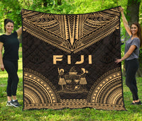 Fiji Premium Quilt - Fiji Coat Of Arms Polynesian Chief Gold Version Gold - Polynesian Pride