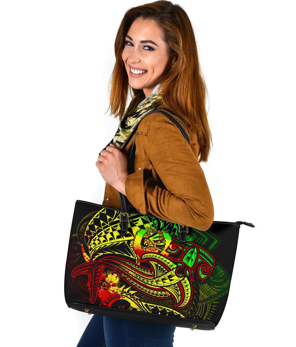 Pohnpei Leather Tote Bag - Reggae Shark Polynesian Tattoo - Polynesian Pride